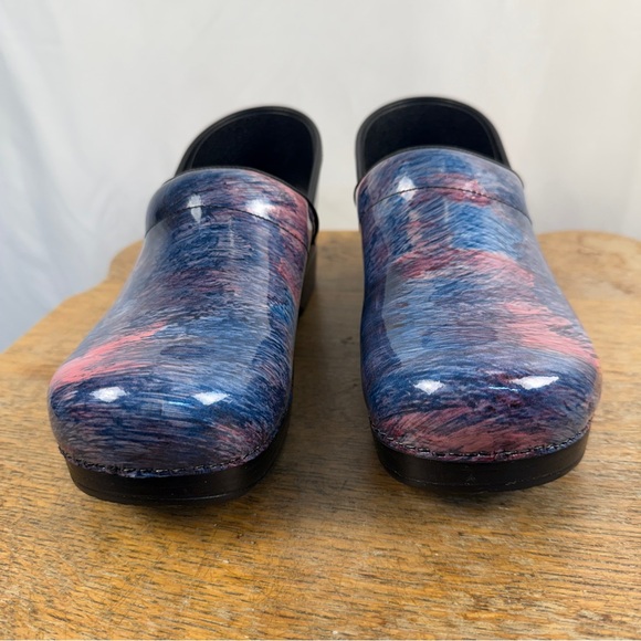 Dansko Professional Clogs Size 40 “Cotton Candy Patent” color, leather, medical - Picture 4 of 10